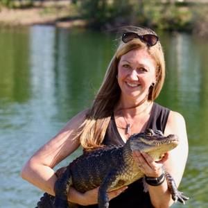 Meet your Posher, Crystal